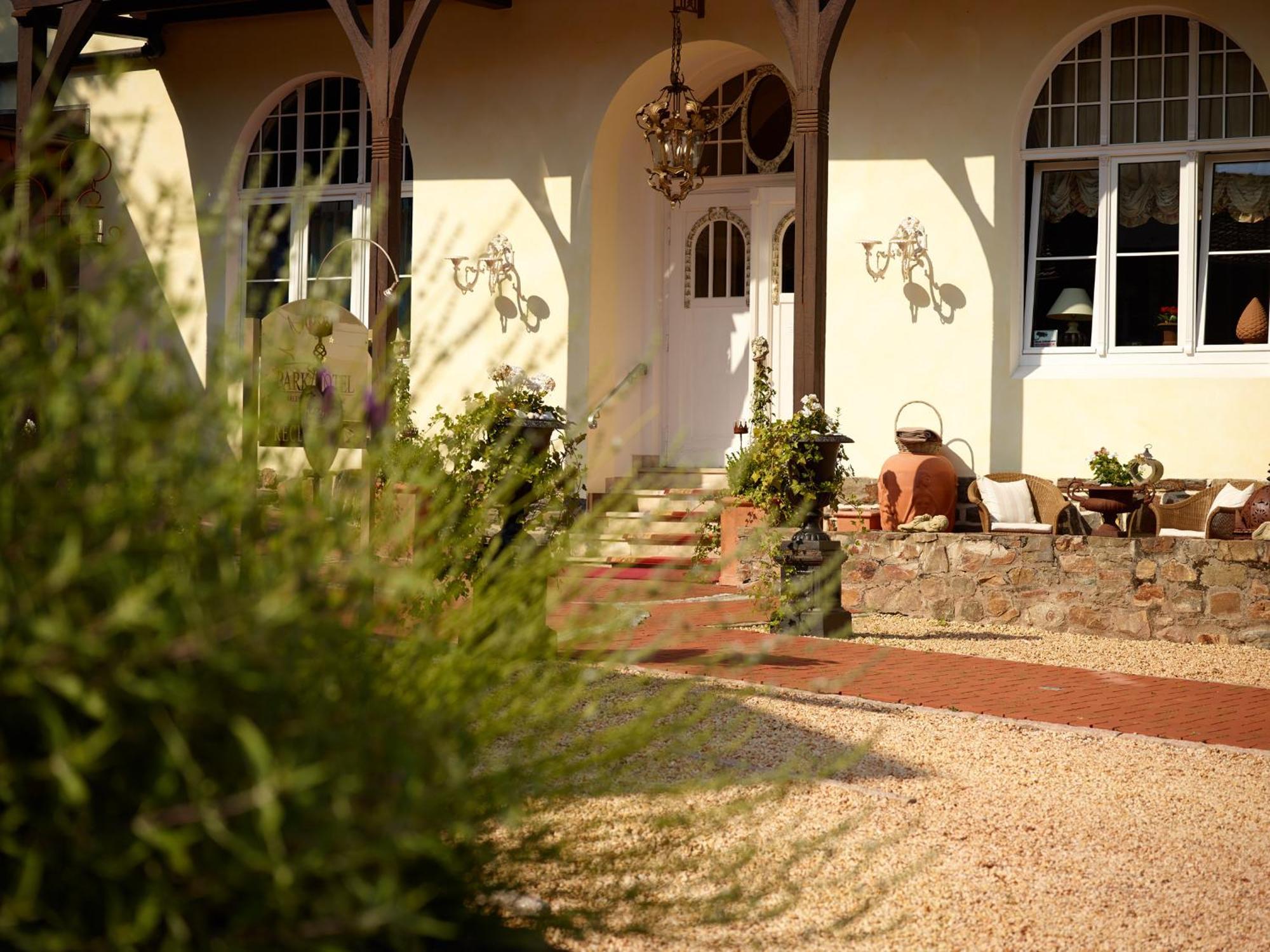 Park Villa Zentral Am Mittelrhein - Zimmer & Apartments Boppard Exterior photo
