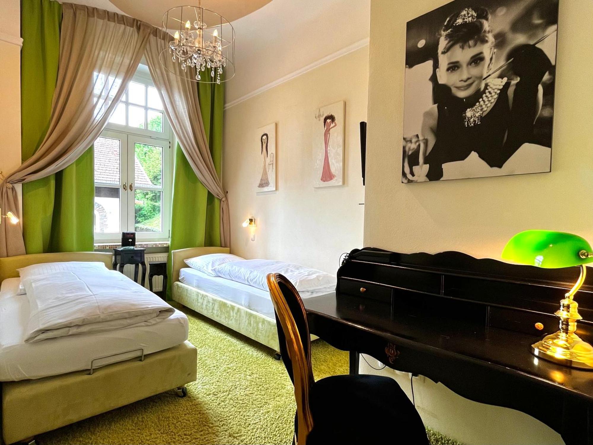 Park Villa Zentral Am Mittelrhein - Zimmer & Apartments Boppard Exterior photo